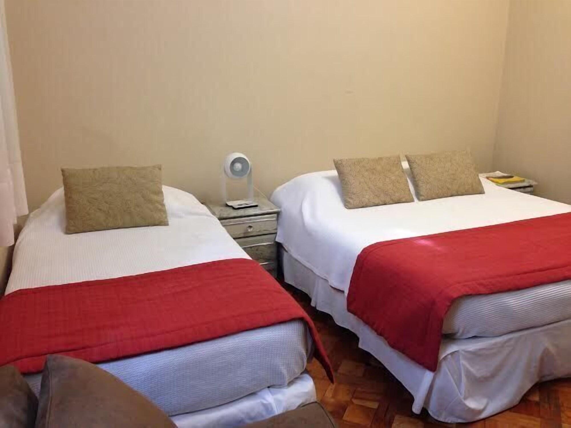Hotel Baleares 圣地亚哥 外观 照片