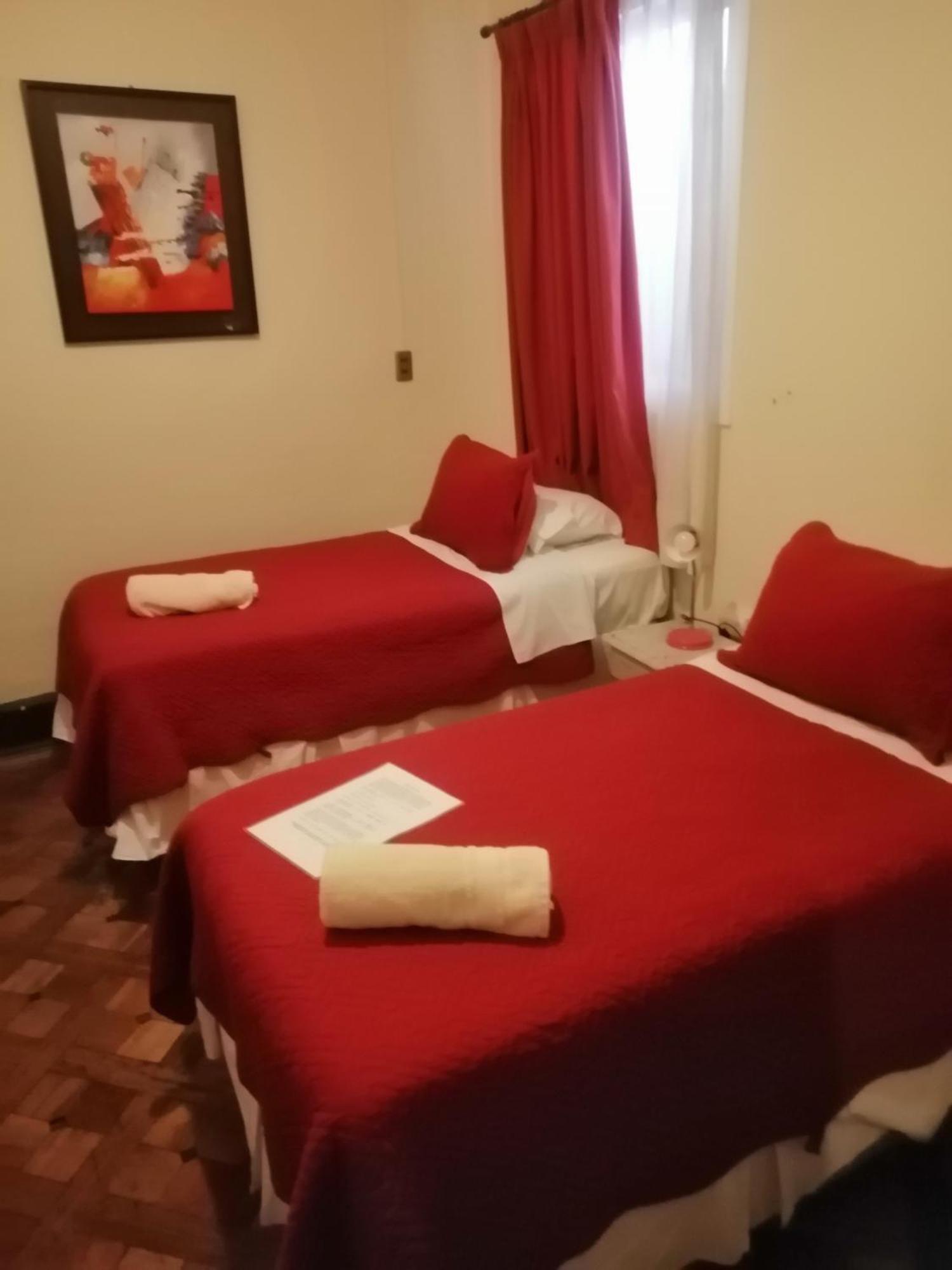 Hotel Baleares 圣地亚哥 外观 照片