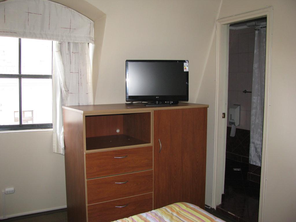 Hotel Baleares 圣地亚哥 外观 照片